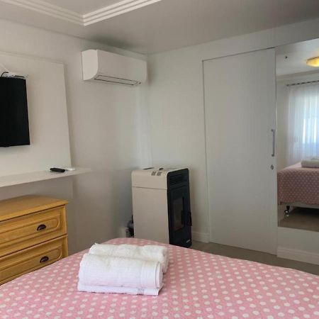 벤투곤살베스 Apartamento Manfroi 아파트 외부 사진